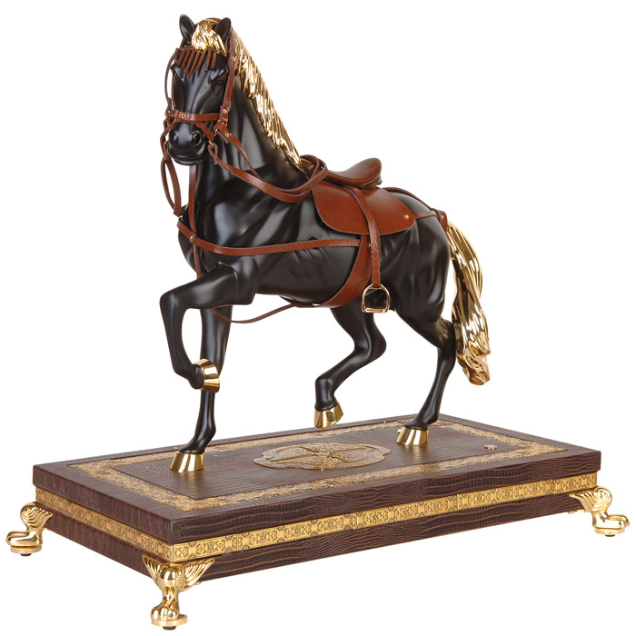 Desk Statue Horse Grand National