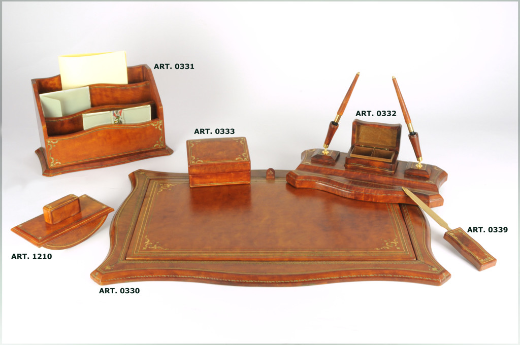 Exclusive, Italian desk set